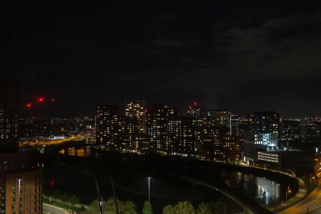 לונדון Canary Wharf & O2