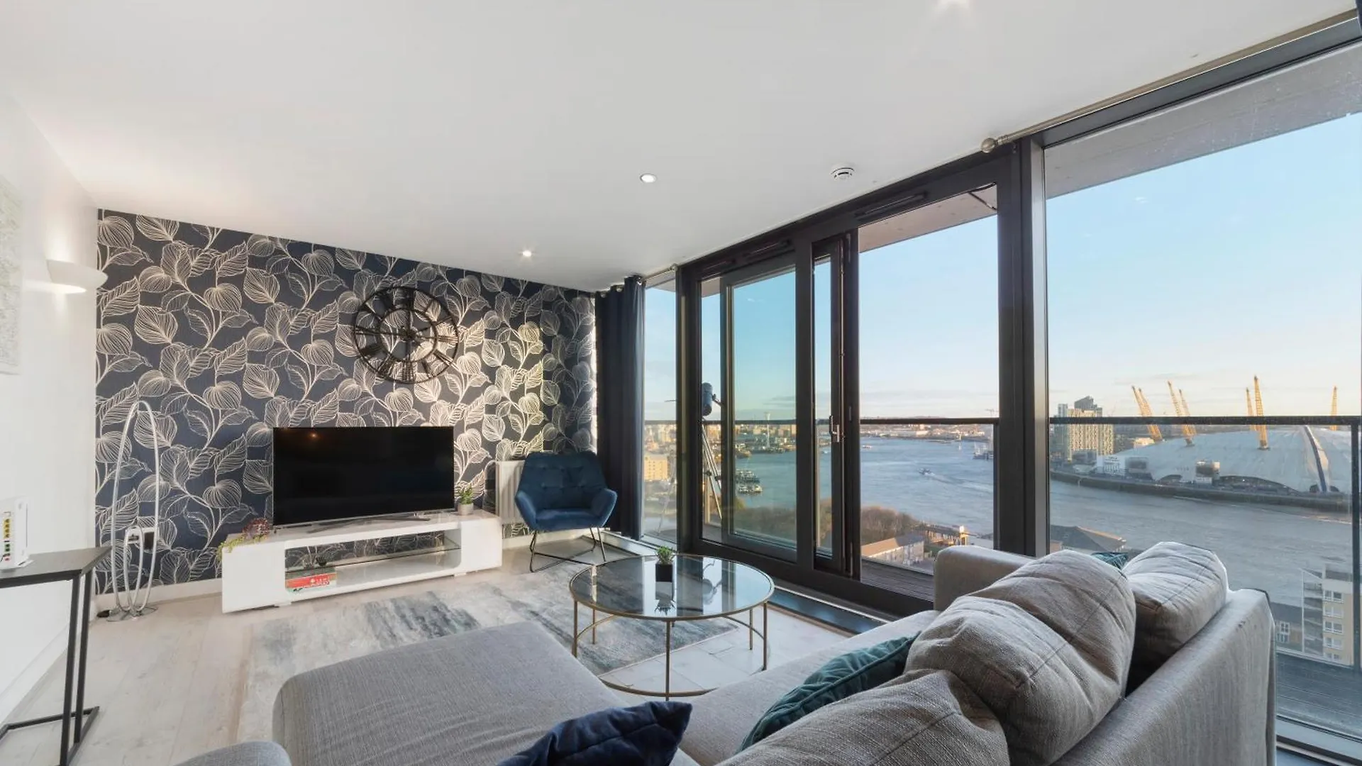 Apartment Canary Wharf & O2 London